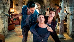 Кадр из сериала Защитник от Netflix